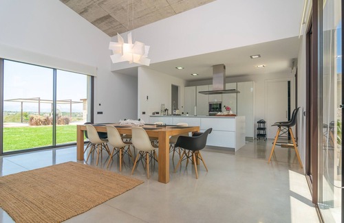 Ariany Villa | SA GARRIGA DEN GARAU - Modern villa with wonderful views and private pool. Free WIFI.