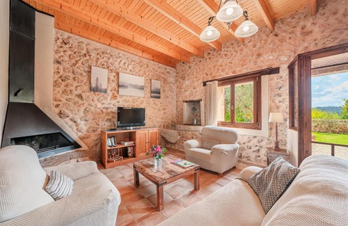 Alaro House | Sa Sort