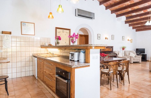 Selva Villa | SA VINYETA Finca for 6 with Pool, Jacuzzi and Garden
