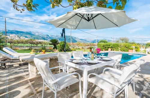 Selva Villa | SA VINYETA Finca for 6 with Pool, Jacuzzi and Garden