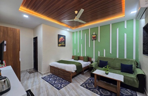 Khalapur Resort | SAAZ RESORT AND LAWN