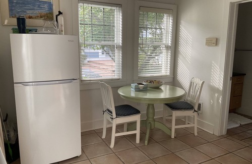 Noyack Cottage | Sabbatical a Private guest cottage in Sag Harbor