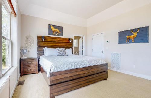 North Conway House | Saco River & White Mountain Views