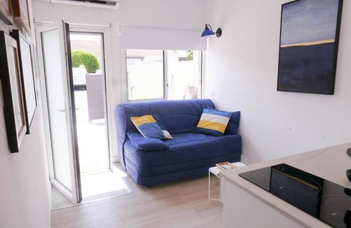 Lunel Villa | Sacré Cœur D'Ambrussum