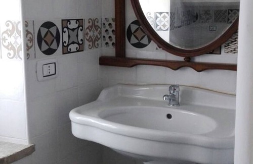 Bomarzo House | Sacrobosco apartment Poplar