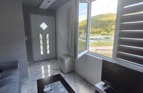 Rogatica House | Sadba Beach