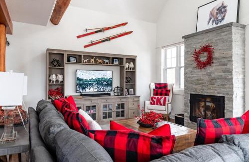 Saddle Ridge Apartment | Saddle Ridge D1 by Moonlight Basin Lodging