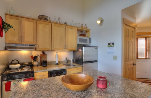 Rangeley Condo | Saddleback - South Branch 9-3 - ski-in/ski-out location