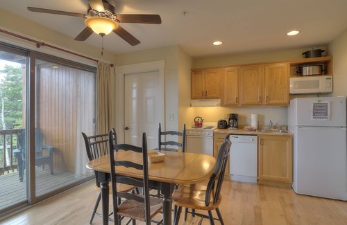 Rangeley Condo | Saddleback - South Branch Condo 9-1 - ground floor unit