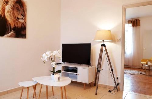Millau Apartment | Sadi Carnot - 3A