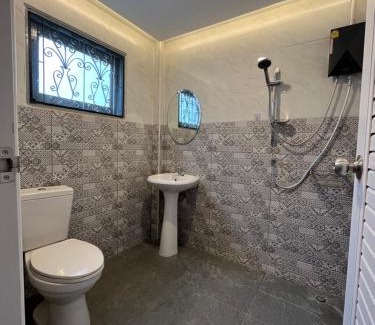 Khlong Chak Phra House | Saen Saran property