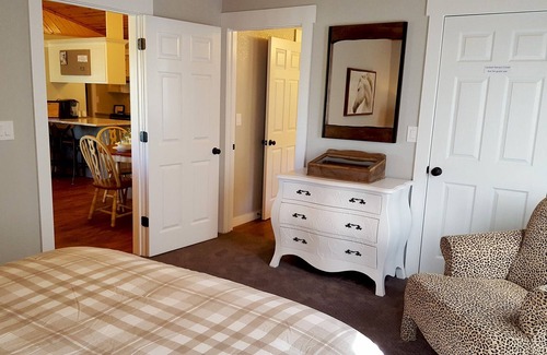 Battiest Cabin | Safari on Glover River with Private Riverfront Access and Hot Tub by RedAwning