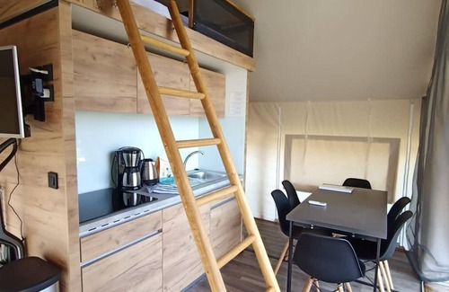 Berg en Terblijt RV Rental | Safari Tent With Bathroom, 9 km From Maastricht