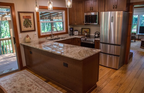 Safety Harbor House | Safety Harbor Bird House with Lake View