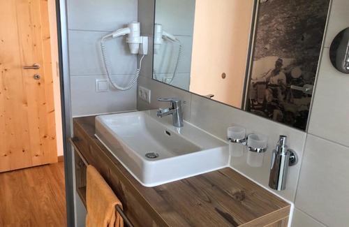 Mathon Apartment | Saffretta Ferienwohnungen