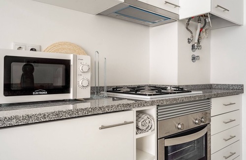 Penha de Franca Apartment | Saffron Apartment, Wifi, Garage !new!