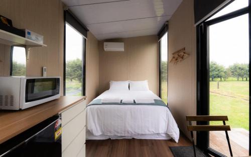 West Eyreton House | Saffrondreams Farmstay by Tiny Away