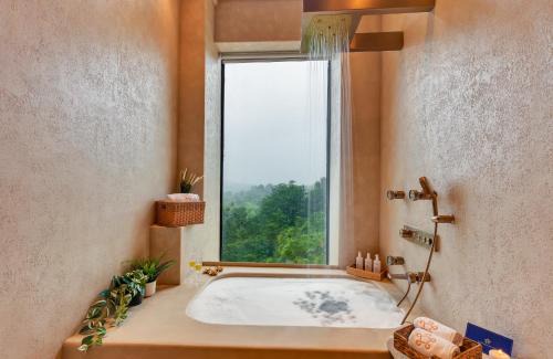 Karjat Villa | SaffronStays Roman Holiday