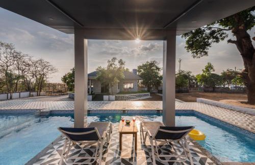 Khodala Villa | SaffronStays Sienna, Kasara
