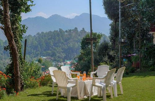 Bhimtal Villa | SaffronStays Silver Oak- 3 bedroom villa with large lawns