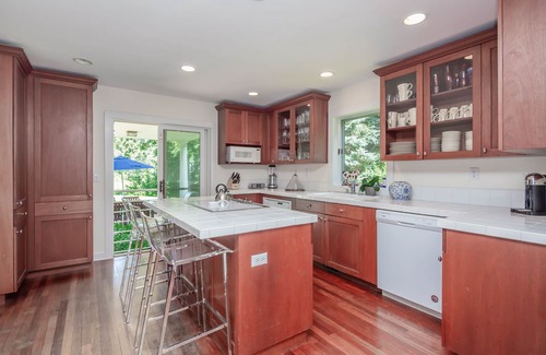 North Haven House | Sag Harbor/North Haven Private Community Water Views, Pool, Spa, Sunsets &Tennis