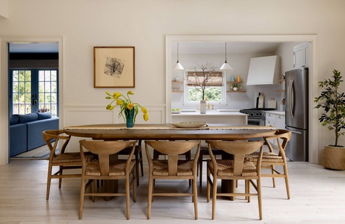 Sag Harbor House | Sag Harbor Sleeps 10 …5 min drive to town.
