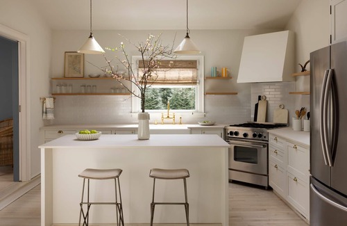 Sag Harbor House | Sag Harbor Sleeps 10 …5 min drive to town.