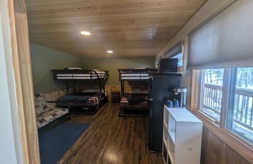 Grand Marais Cabin | Saganaga Lodge Large Family Room #1