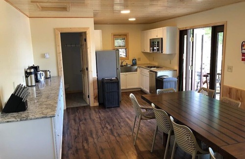 Grand Marais Cabin | Saganaga Lodge Small Room #2