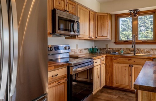 Cody House | Sage Retreat- Your Wyoming Home Away from Home!