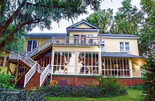 Oakland Apartment | Sage Room in Central Florida's Historic Gem & wedding venue- The Oakland Manor House