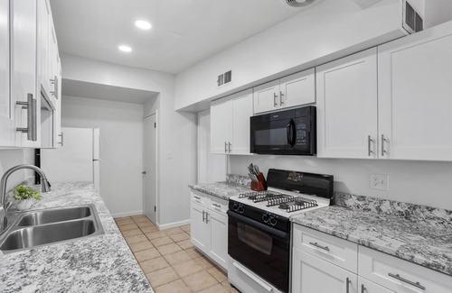 Mountain 1st Avenue House | Saguaro Sanctuary- Newly Renovated Retreat