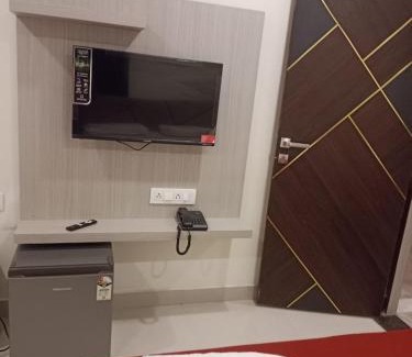 Gachibowli House | Sahasra Sree Suites Inn