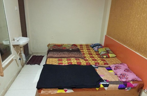 Shirdi House | Sai Dwar hotel