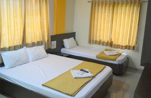 Shirdi House | Sai Dwar hotel