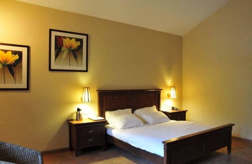 Mira Road East Hotel | Sai Palace Hotel & Gardens Mira Road