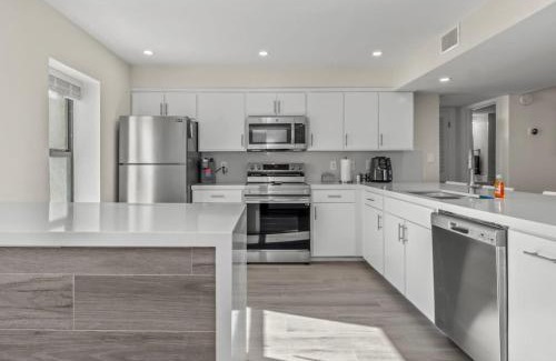 South Padre Island Apartment | Saida beachfront Oceanview Charm