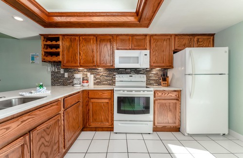 South Padre Island Condo | Saida III 605 - Relaxing Oceanfront Condo with Private Balcony
