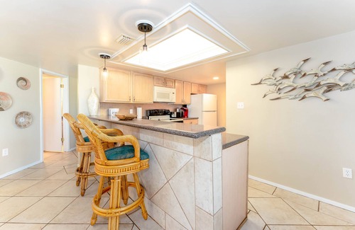 South Padre Island Condo | Saida IV 603 - Cozy Beachfront Condo, Private Balcony, Small Dog Friendly, Oceanfront Pools & Spas
