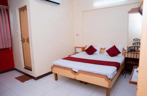 Goregaon West Hotel | SAIGAL Guest House