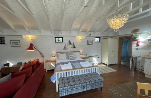 Irstead House | Sailaway Holiday Cottage