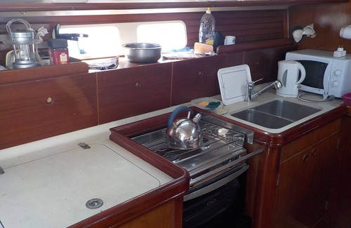 Malendure Boat Rental | Sailboat cabin at quay in Pointe à Pitre Marina