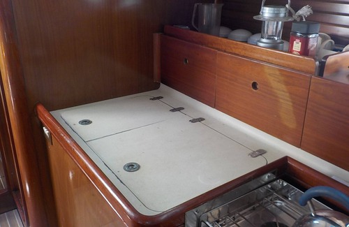 Malendure Boat Rental | Sailboat cabin at quay in Pointe à Pitre Marina
