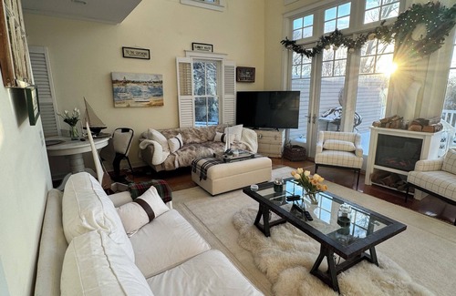 Noank House | Sailing Haven in Noank, Ct, near Mystic Ct