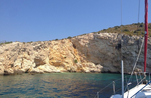 Vis Boat Rental | Sailing holiday-be in touch with nature with this unique accommodationnn