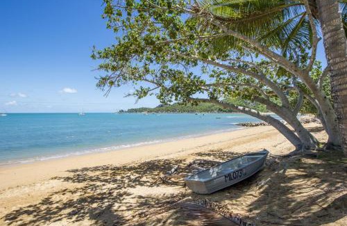 Horseshoe Bay Apartment | SAILS 9 Beachfront Getaway Horseshoe Bay