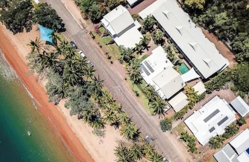 Horseshoe Bay Apartment | SAILS 9 Beachfront Getaway Horseshoe Bay