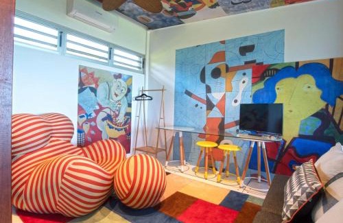 Garners Beach House | Sails