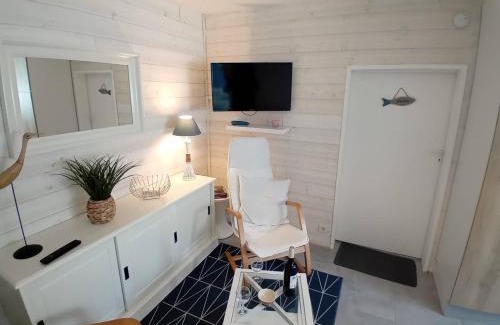 Saint-Georges-de-Didonne Apartment | Saint Georges de Didonne - LA PLAGE A 2 PAS - idéal pour un COUPLE avec ENFANTS