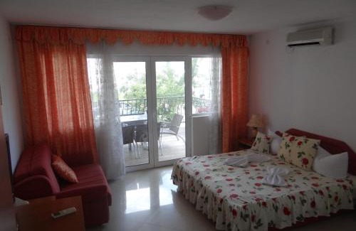 Lazi House | Saki Apartments